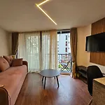 Lolo Luxury Rooms & Suites