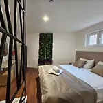 Lolo Luxury Rooms & Suites