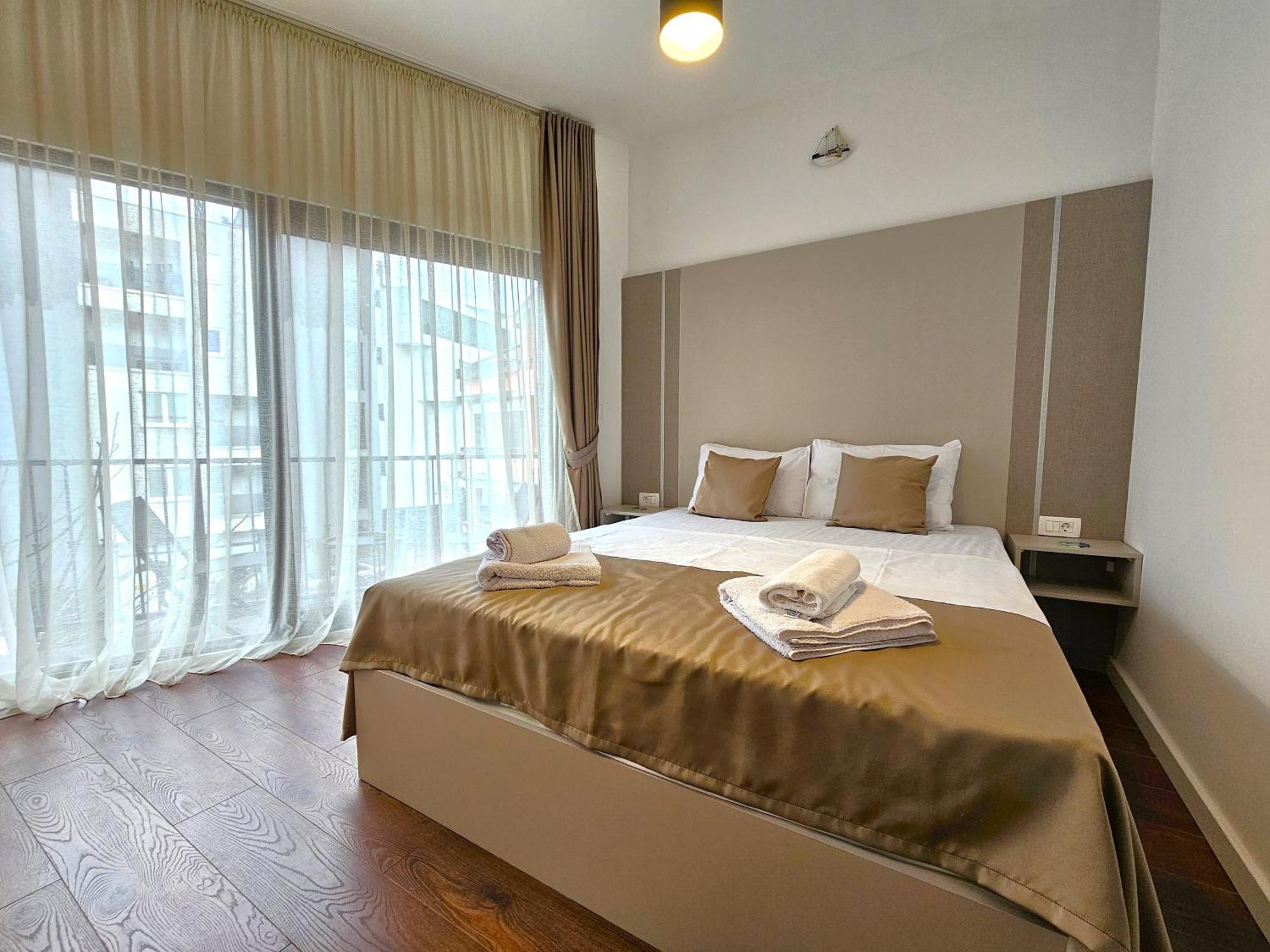 Lolo Luxury & Konukevi Budva