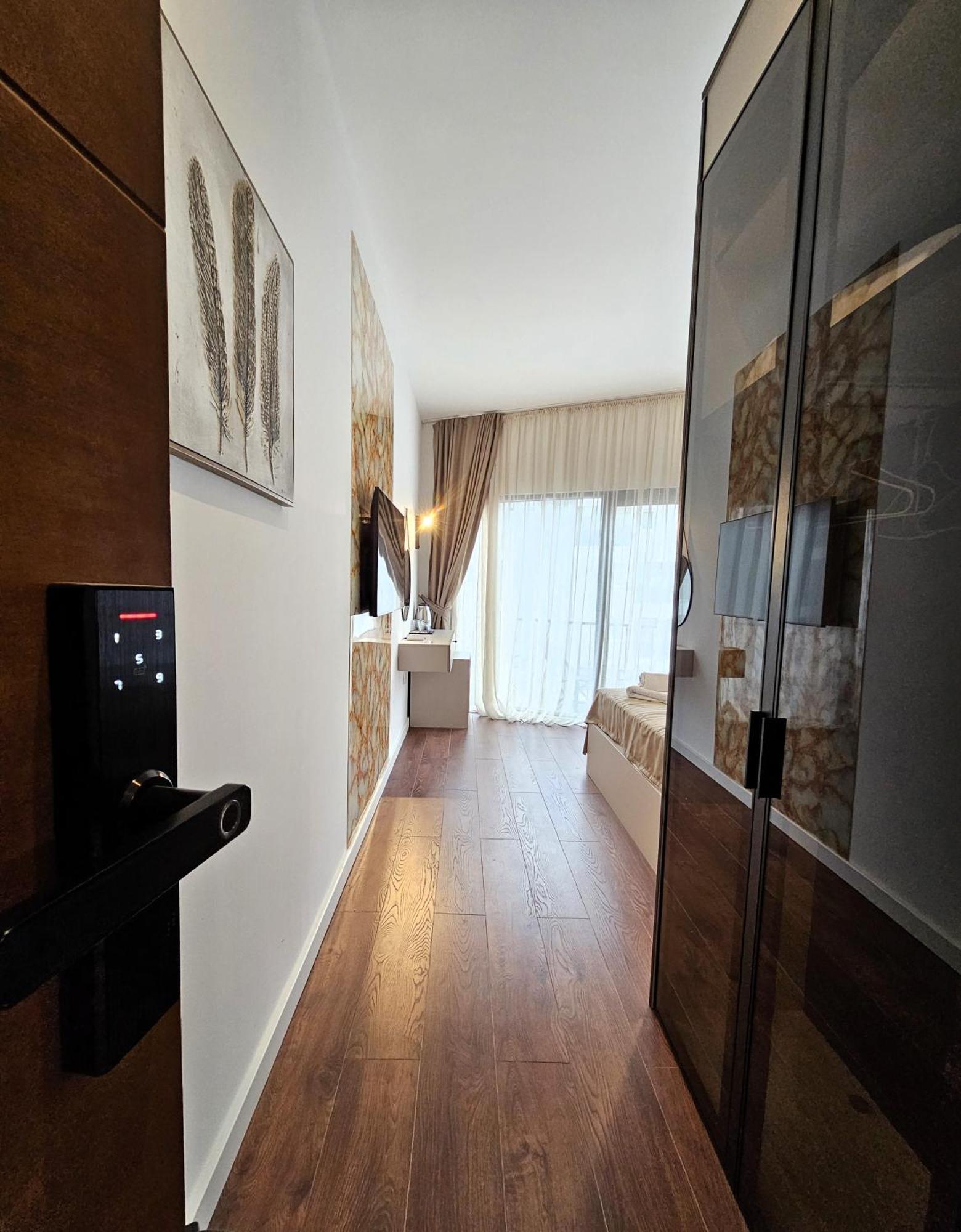 Konukevi Lolo Luxury & Budva