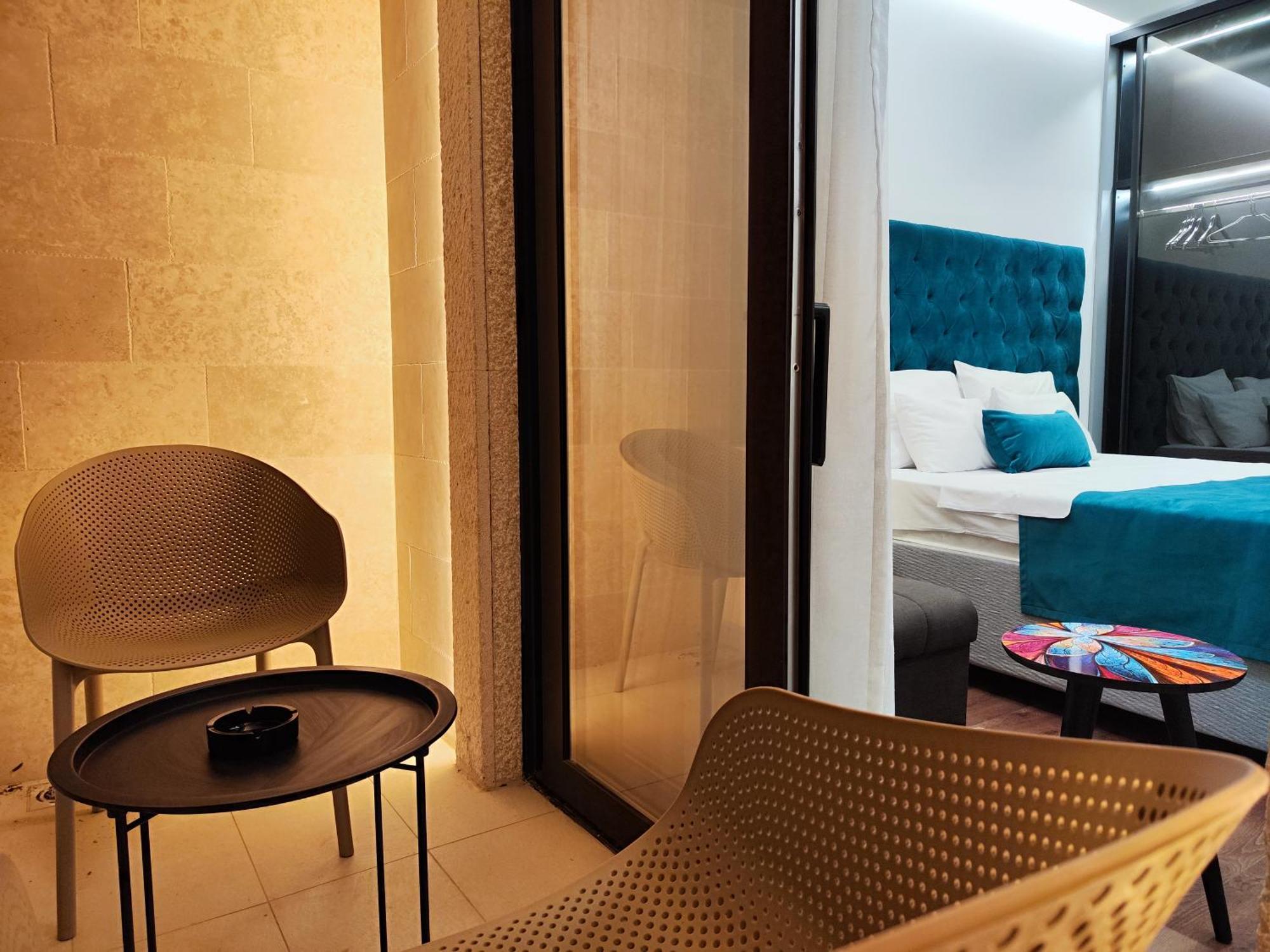 Lolo Luxury & Konukevi Budva