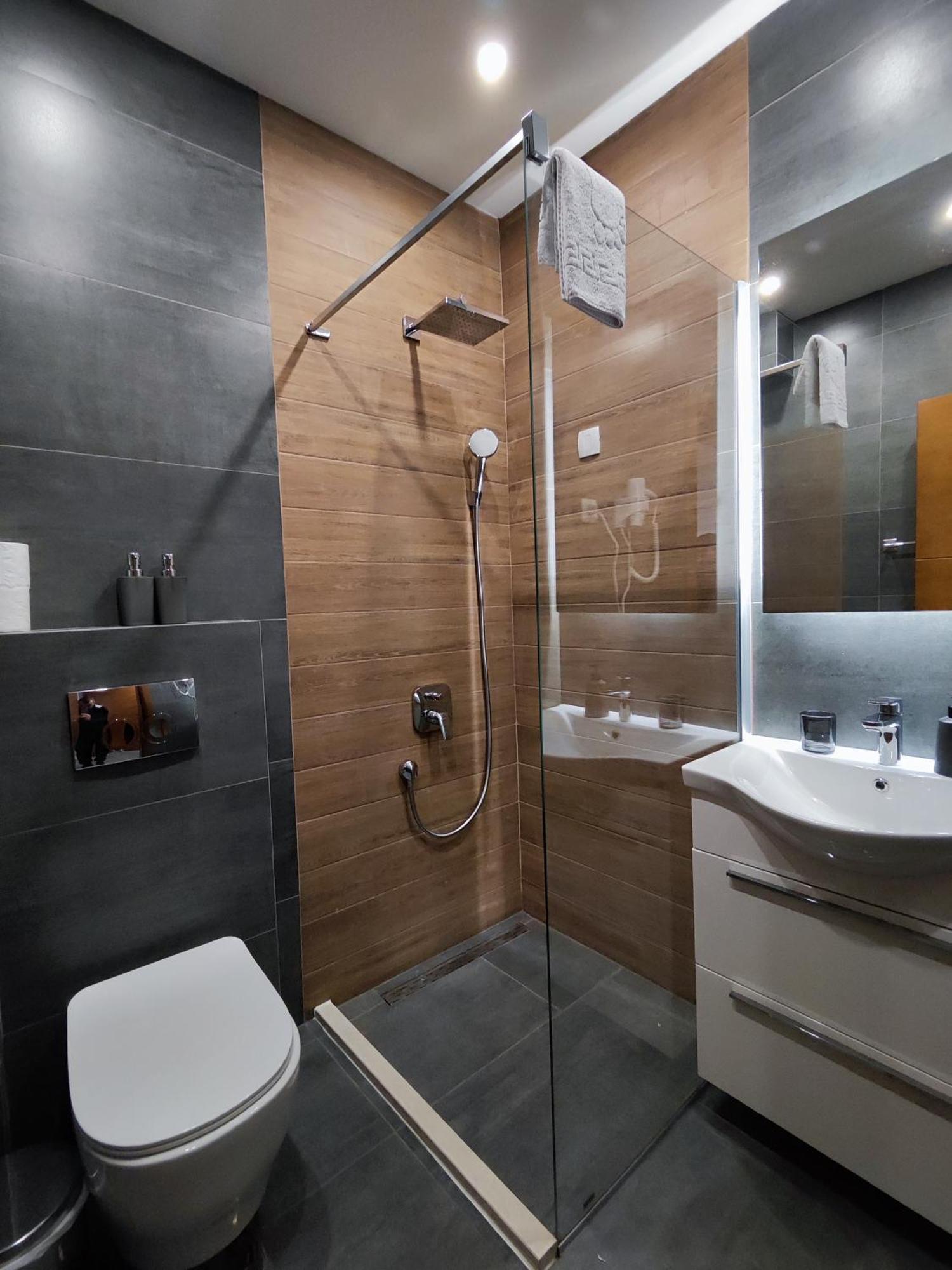 Konukevi Lolo Luxury & Budva