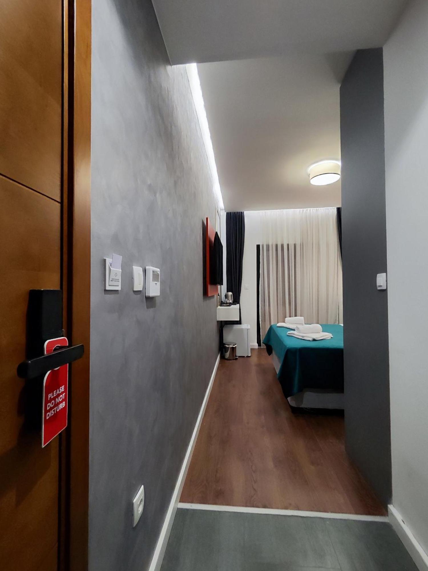 Lolo Luxury & Guest house